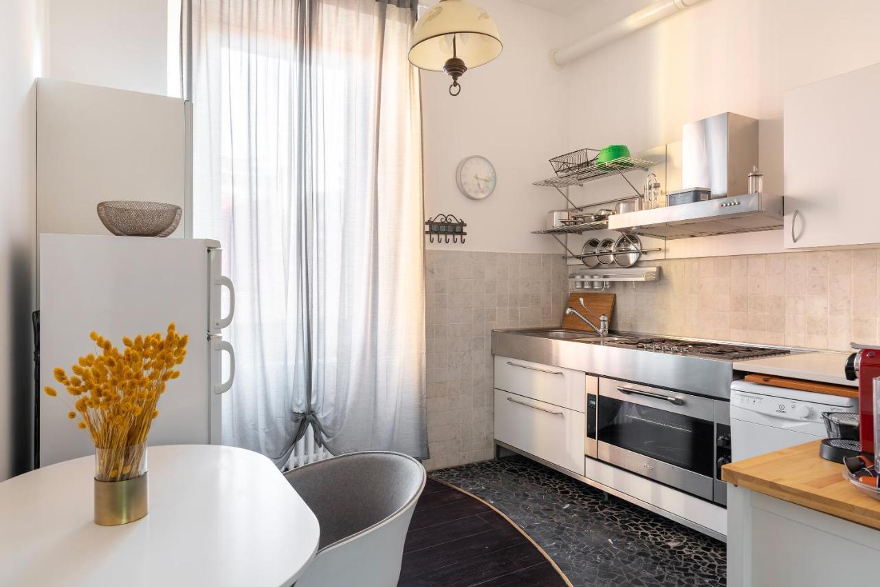 Residenza Sempione 95 Apartment Milan Bagian luar foto